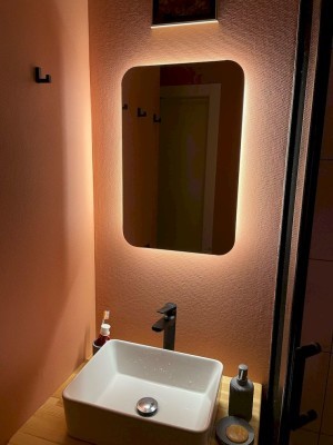 Lustro Shape 03 + Ambilight