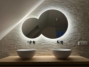 Lustro Circles + ambilight